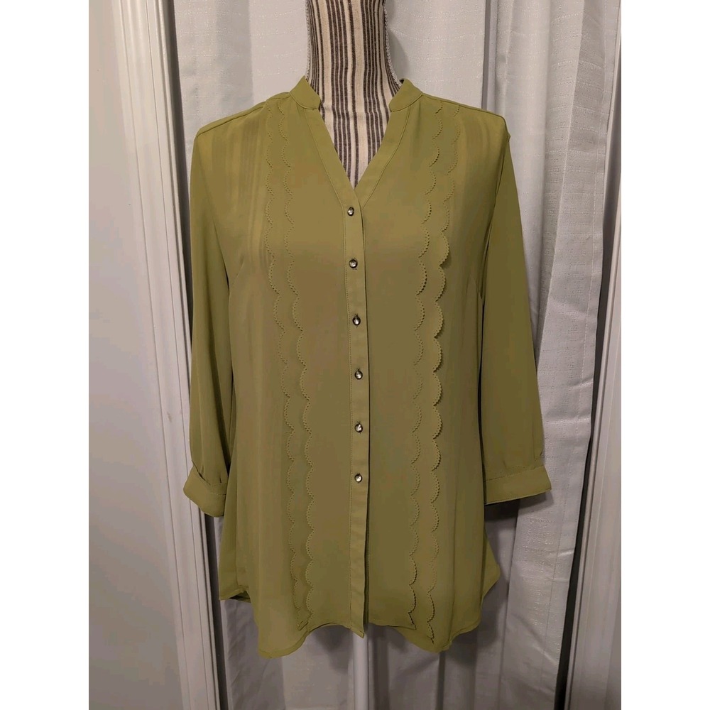 V Cristina‎ Chiffon Scalloped 3/4 Sleeves Decorative Buttons Green Small